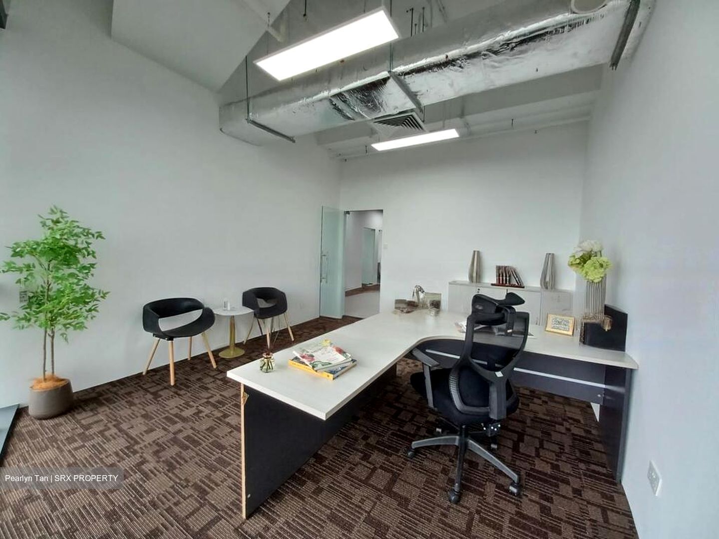 Woods Square (D25), Office #451143251